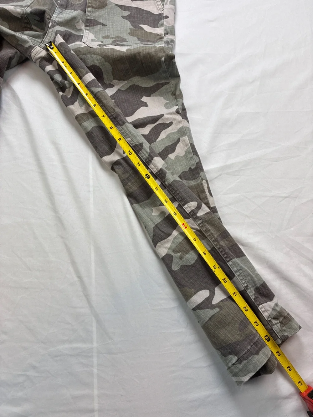 J. Crew Ladies Camo Crop Straight Leg Pants Sz 28 stretch quality cotton blend